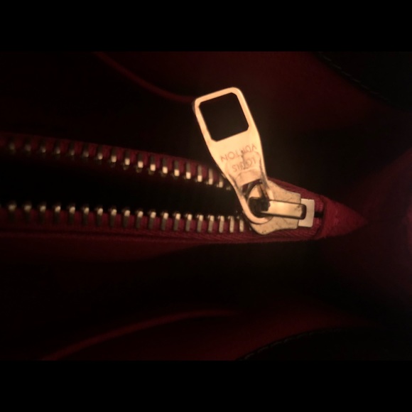 *SOLD* Louis Vuitton Rivoli DE - Picture 9 of 16